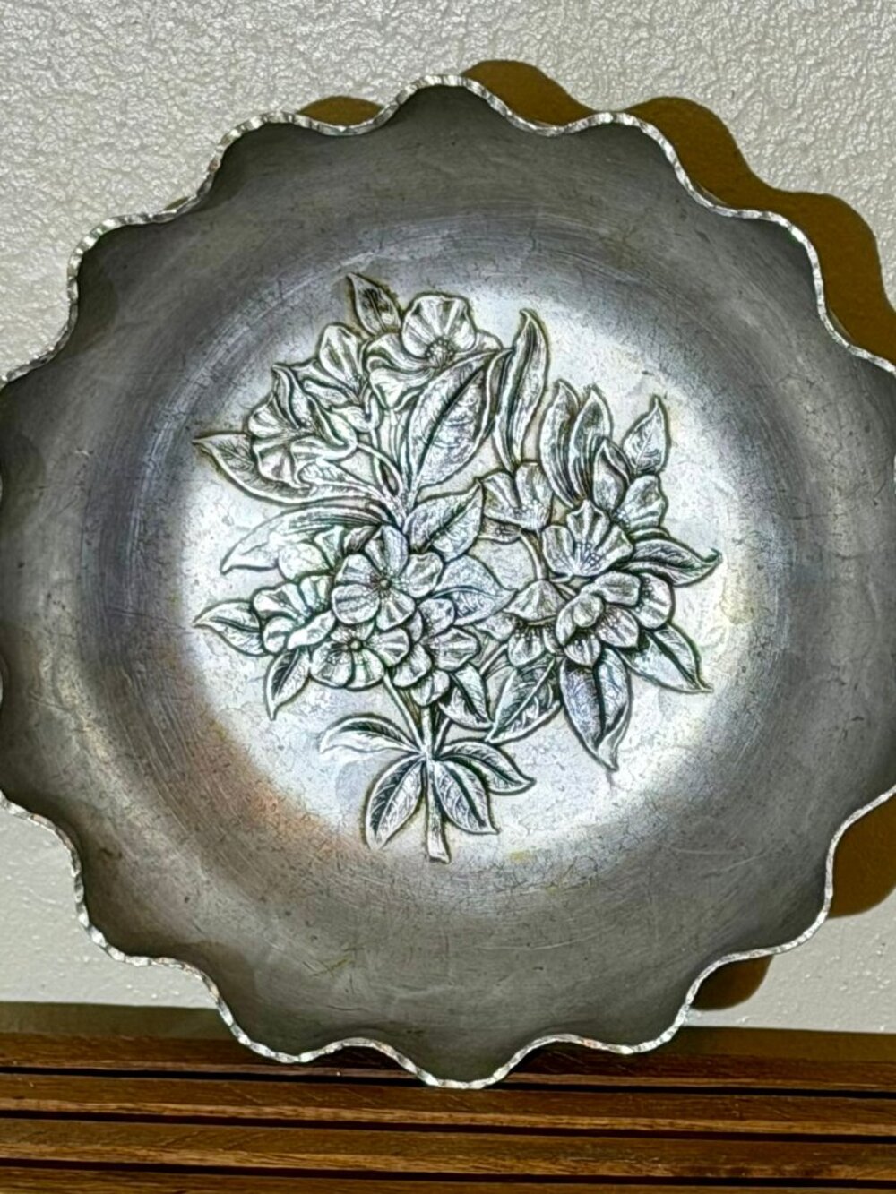 Vintage Federal Silver Co Hand Wrought Silverplate Bowl Floral Scalloped Edge
